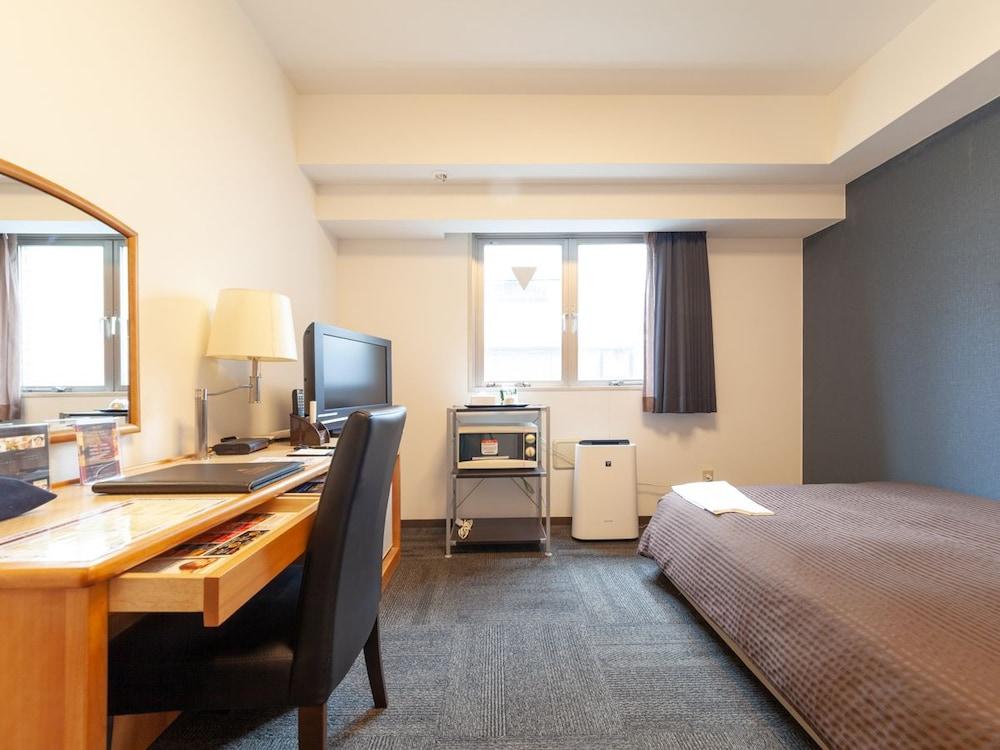 Hotel Livemax Budget Shinbashi Токио Экстерьер фото