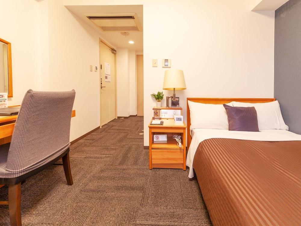 Hotel Livemax Budget Shinbashi Токио Экстерьер фото
