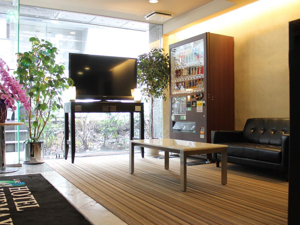 Hotel Livemax Budget Shinbashi Токио Экстерьер фото